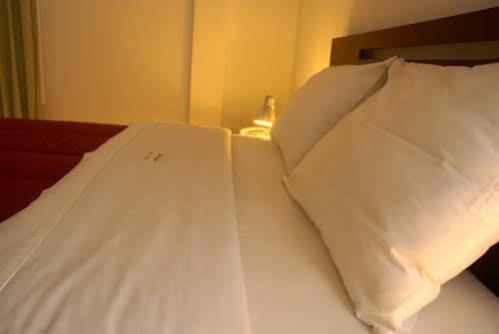 Hotel Oro Negro Talara Extérieur photo