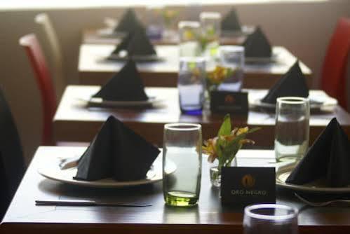 Hotel Oro Negro Talara Extérieur photo